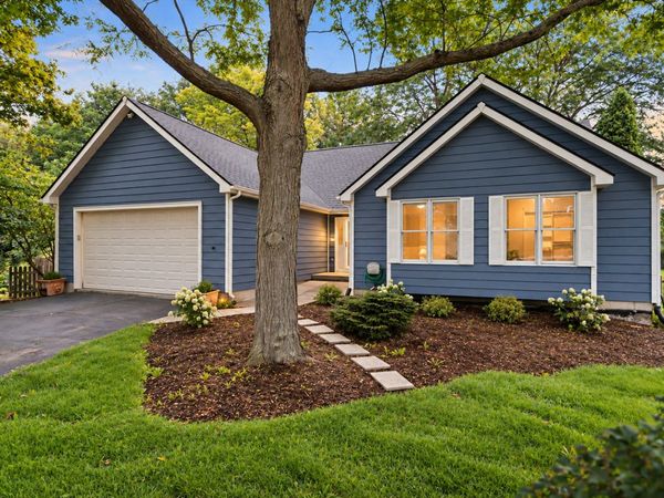 929 Alton Court , Winthrop Harbor, IL 60096