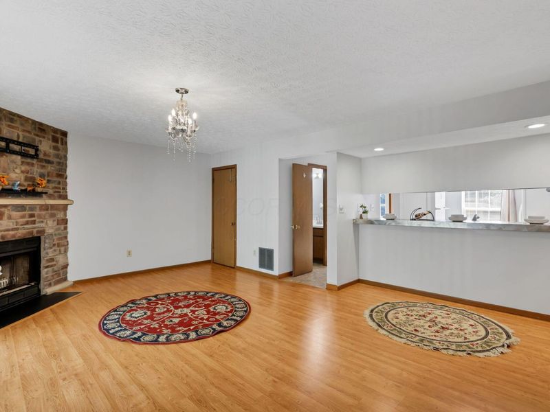 758 Crofton Circle, Reynoldsburg, OH 43068 Photo 6