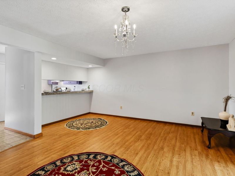 758 Crofton Circle, Reynoldsburg, OH 43068 Photo 8