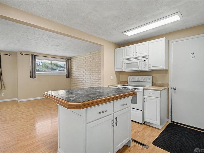 205 Cherry Blossom Place, West Carrollton, OH 45449 Photo 17