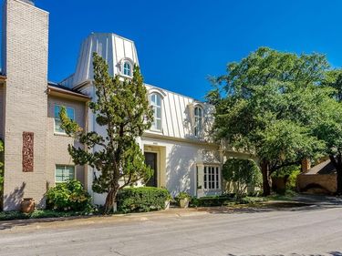 3802 S Versailles Avenue, Dallas, TX 75209