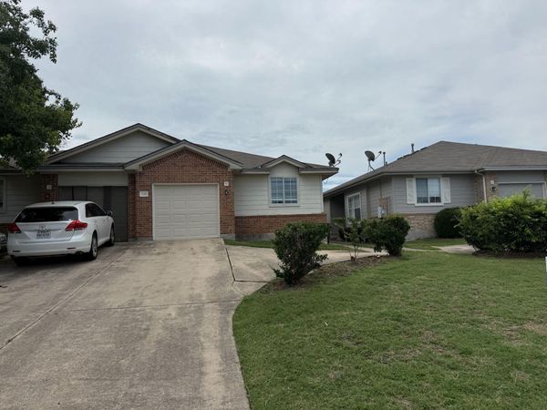 2817 Southampton WAY , Unit B, Round Rock, TX 78664