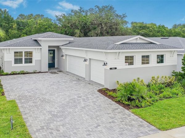 944 CLUB CRESSWIND DRIVE , LADY LAKE, FL 32159