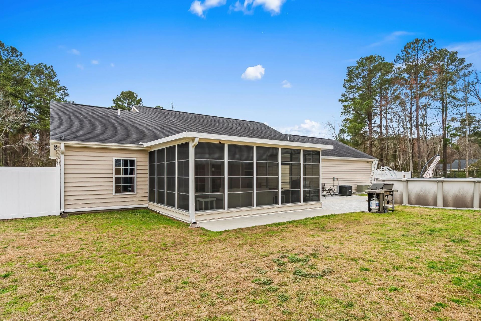 905 Futrell St. Photo 38