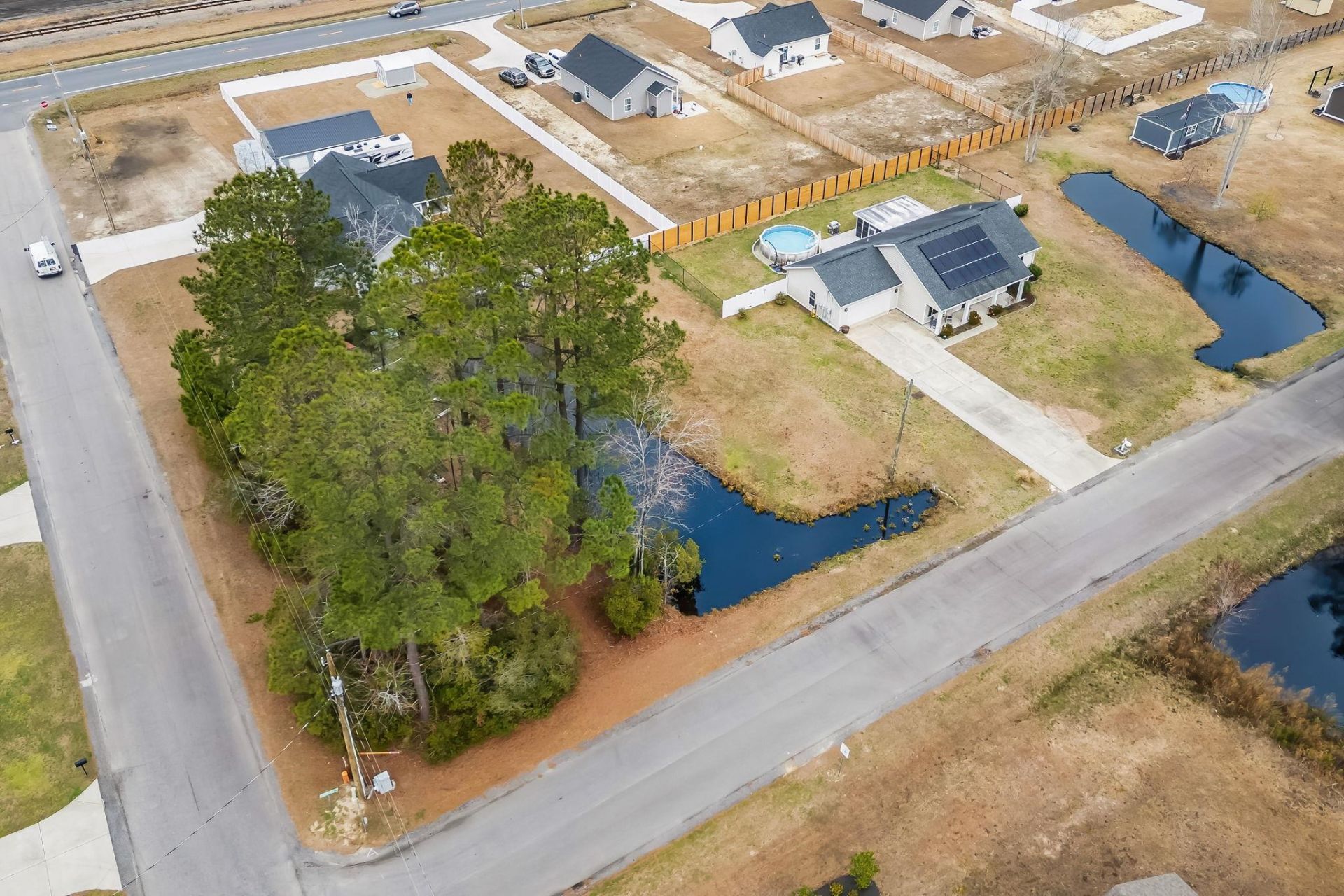905 Futrell St. Photo 42
