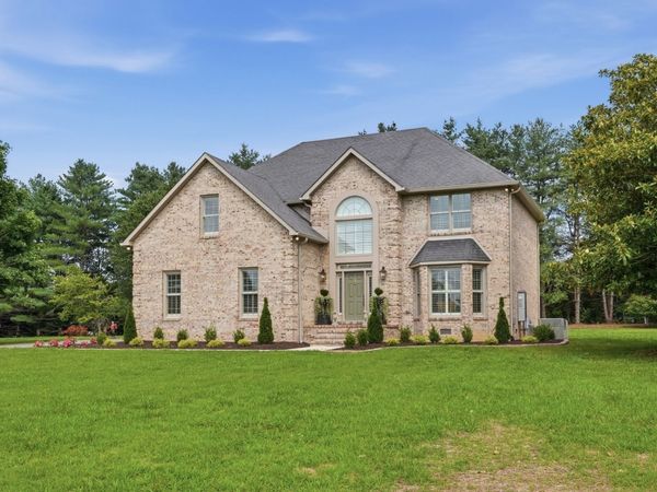 108 Kings Pl, Tullahoma, TN 37388