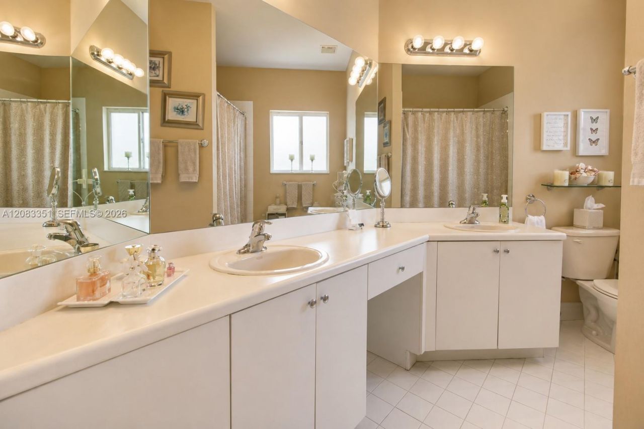 22651 SW 93rd Psge , Cutler Bay, FL 33190 Photo