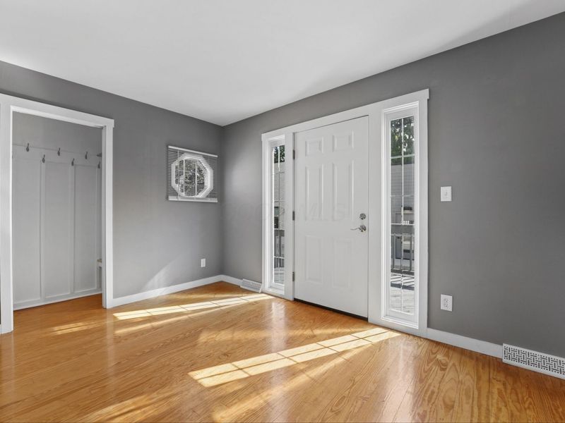 325 Main Street, Groveport, OH 43125 Photo 9