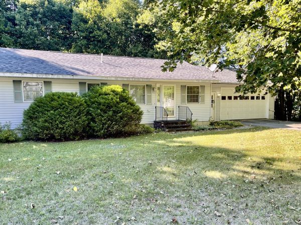 18 Elm Street , Dexter, ME 04930