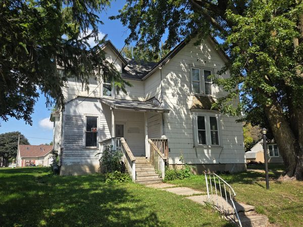 264 Euclid Street, Alden, MN 56009