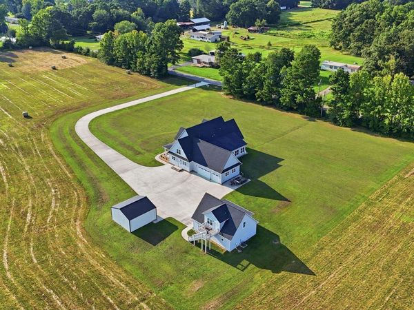 596 Johnson Avenue, New Hope, AL 35760