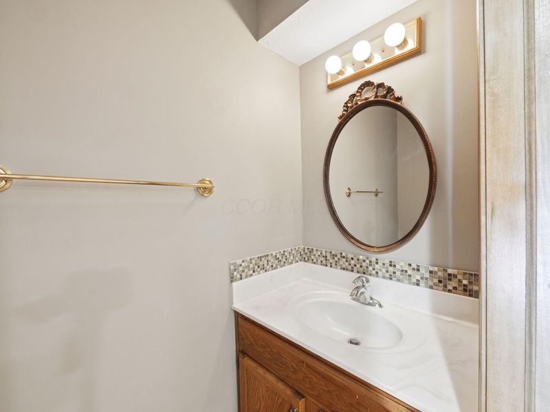 559 Spring Brook Court E, Unit 16, Westerville, OH 43081 Photo 14