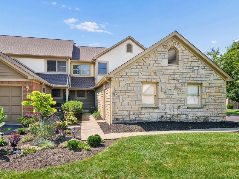 559 Spring Brook Court E, Unit 16, Westerville, OH 43081 Photo 2