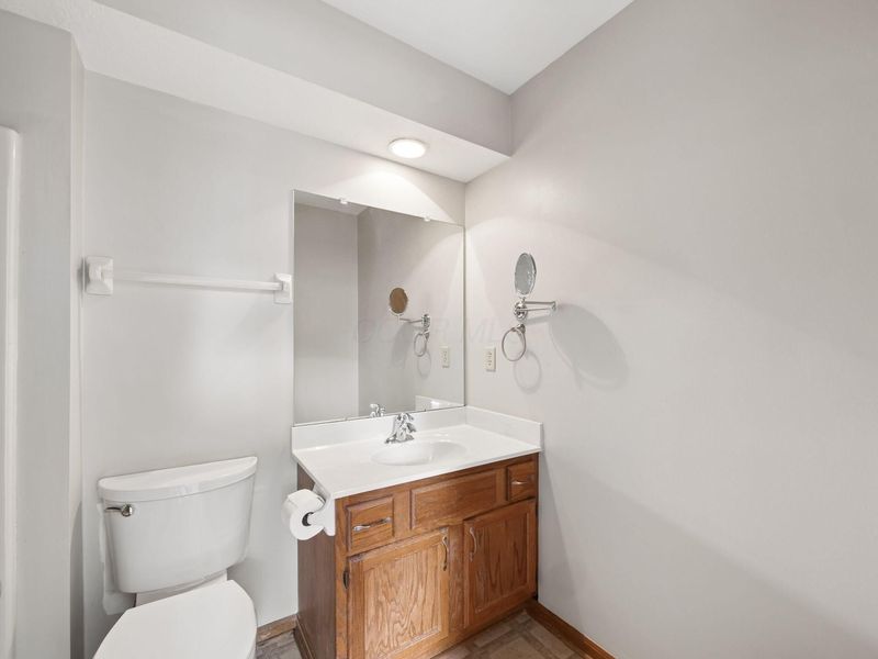 559 Spring Brook Court E, Unit 16, Westerville, OH 43081 Photo 28