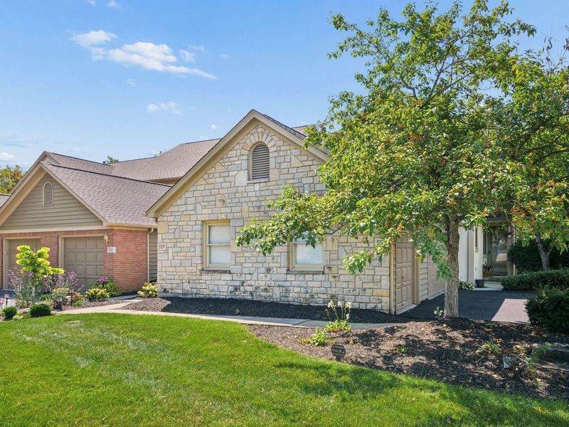559 Spring Brook Court E, Unit 16, Westerville, OH 43081 Photo 5