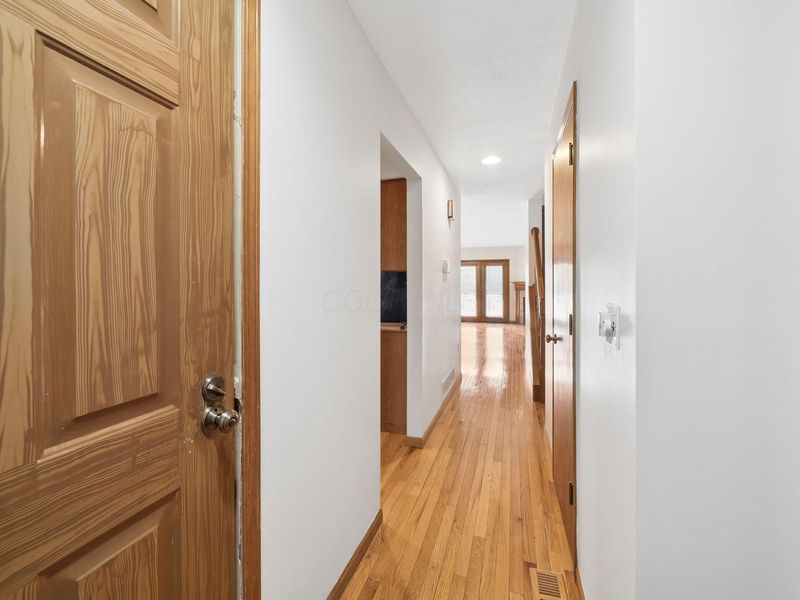 559 Spring Brook Court E, Unit 16, Westerville, OH 43081 Photo 9