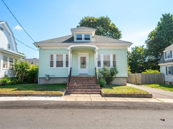 9 Gregg St, Beverly, MA 01915