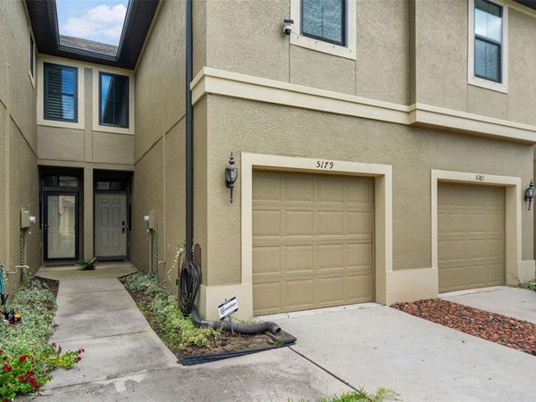 5179 BAY ISLE CIRCLE , CLEARWATER, FL 33760