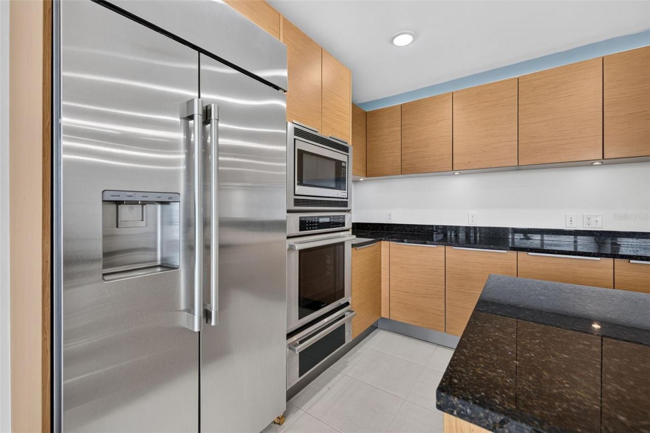 175 1st Street S, Unit 1801, Saint Petersburg, FL 33701 Photo