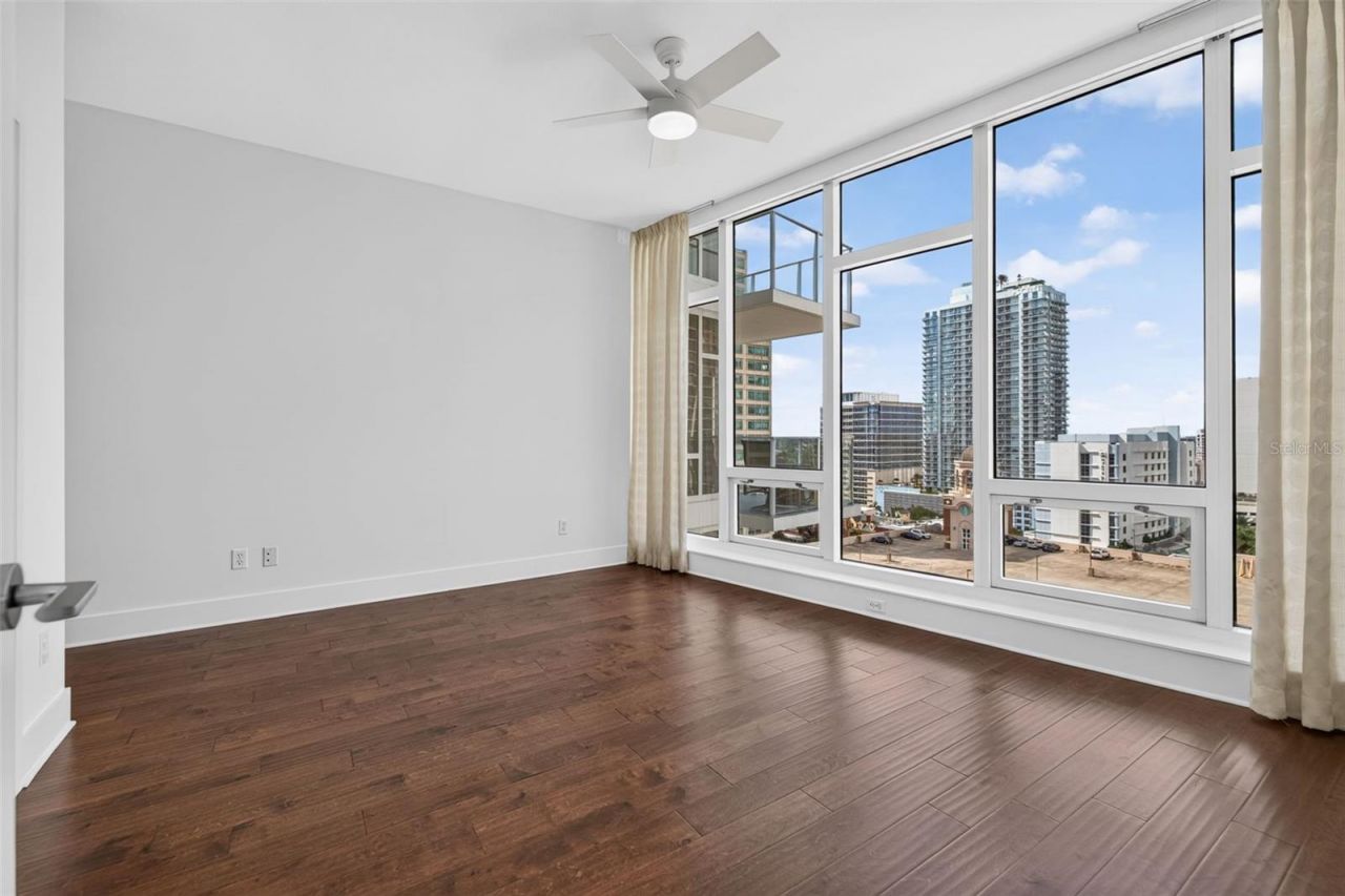 175 1st Street S, Unit 1801, Saint Petersburg, FL 33701 Photo