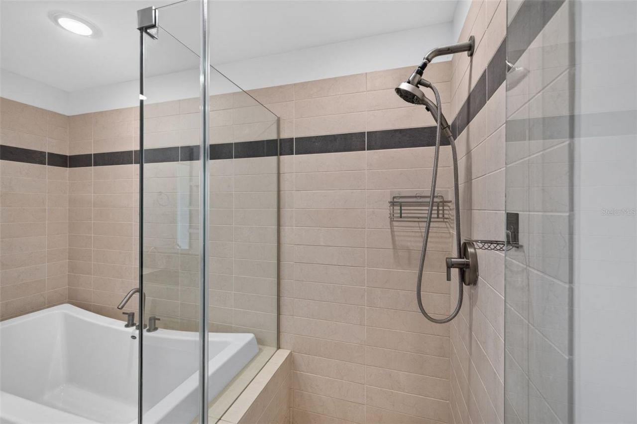 175 1st Street S, Unit 1801, Saint Petersburg, FL 33701 Photo