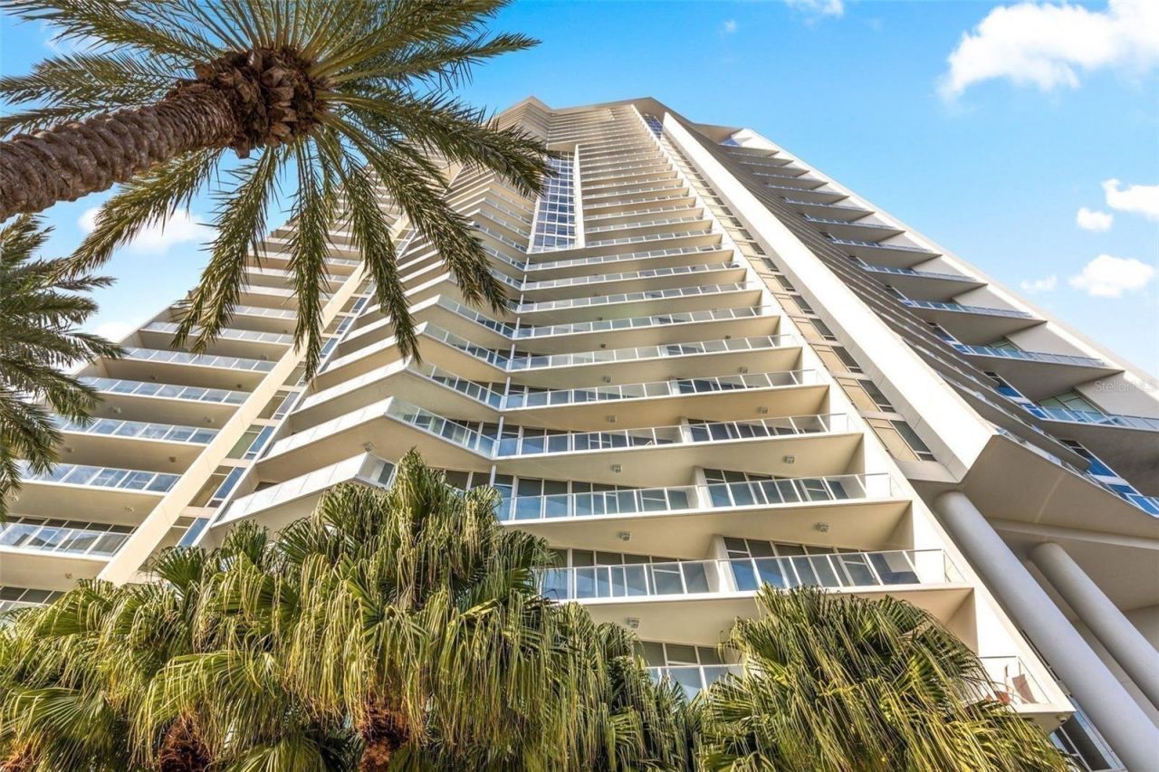 175 1st Street S, Unit 1801, Saint Petersburg, FL 33701 Photo