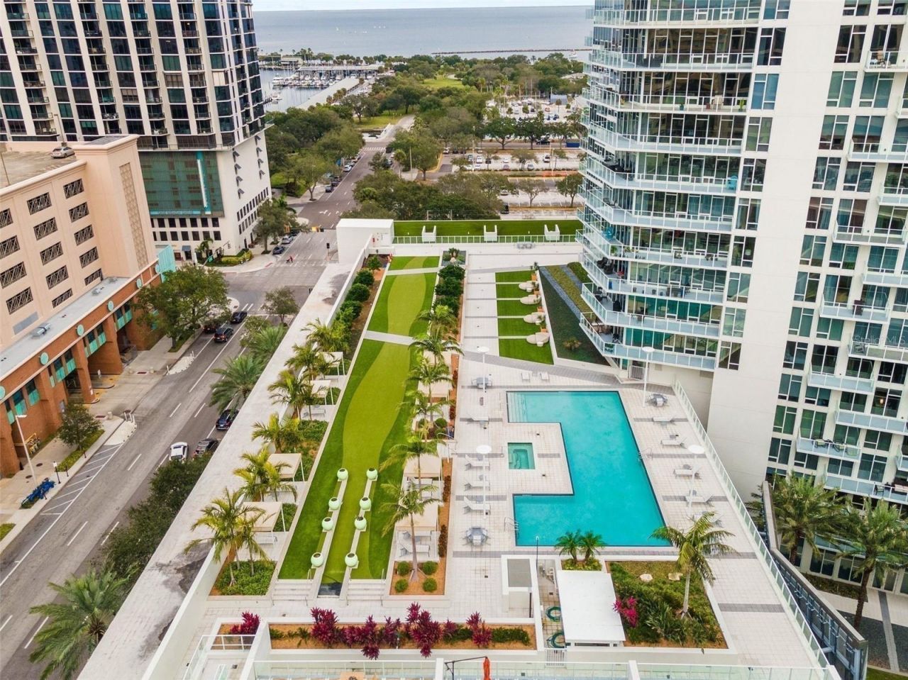 175 1st Street S, Unit 1801, Saint Petersburg, FL 33701 Photo