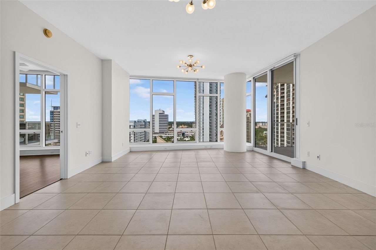 175 1st Street S, Unit 1801, Saint Petersburg, FL 33701 Photo
