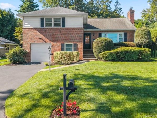 19 Dartmouth Terrace, White Plains, NY 10607
