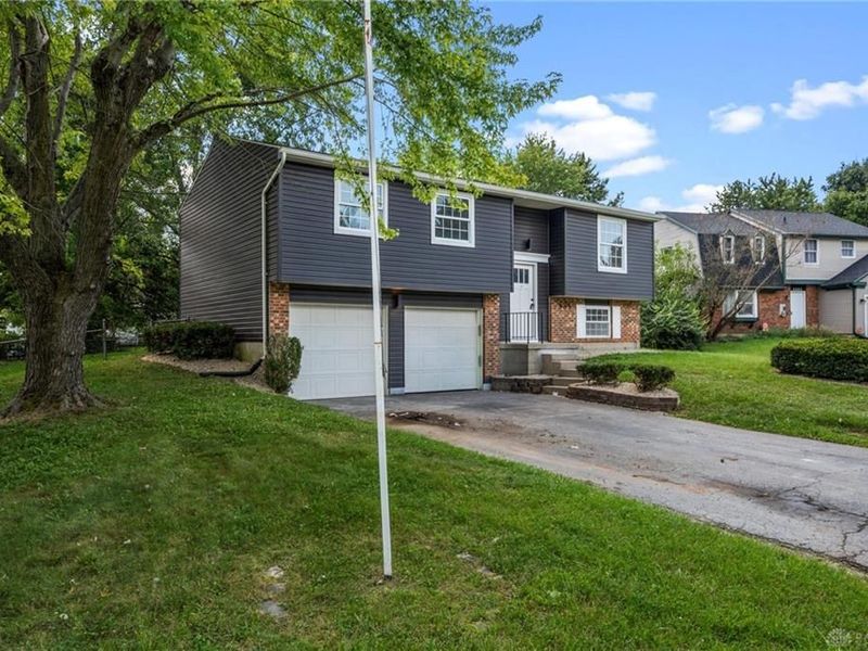 4074 Rymark Court, Clayton, OH 45415 Photo 3