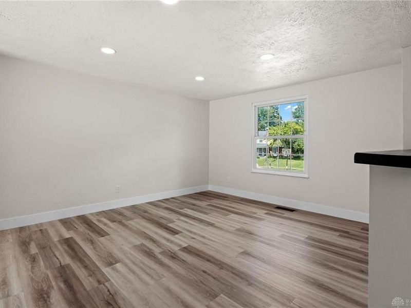 4074 Rymark Court, Clayton, OH 45415 Photo 8