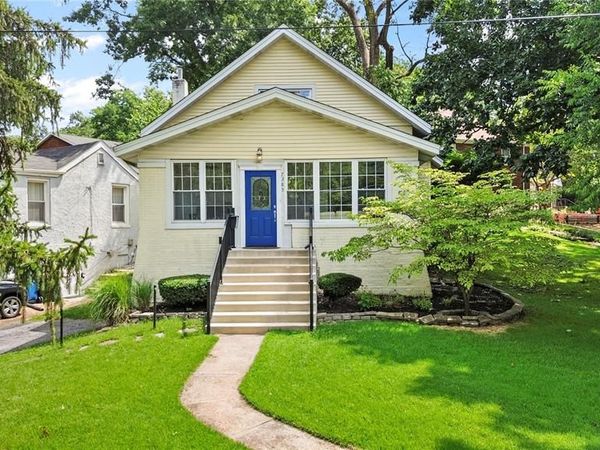 7385 Arlington Drive, Richmond Heights, MO 63117