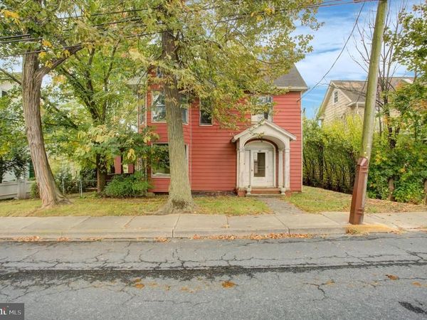 310 W KING STREET , SHIPPENSBURG, PA 17257