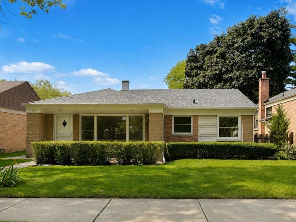 8720 Monticello Avenue , Skokie, IL 60076