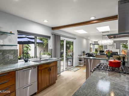 500 W Riverview Circle, Reno, NV 89509 Photo