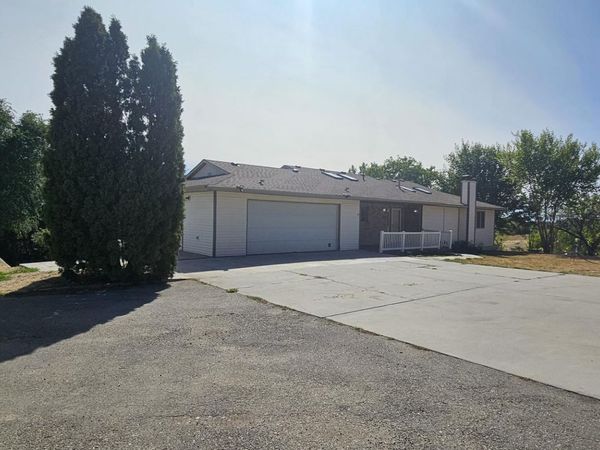 9590 Foothill Rd, Middleton, ID 83644