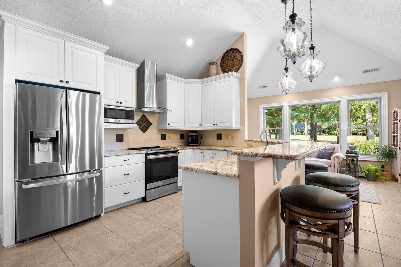 815 Bentley Ln. Photo 13