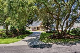815 Bentley Ln. photo 4