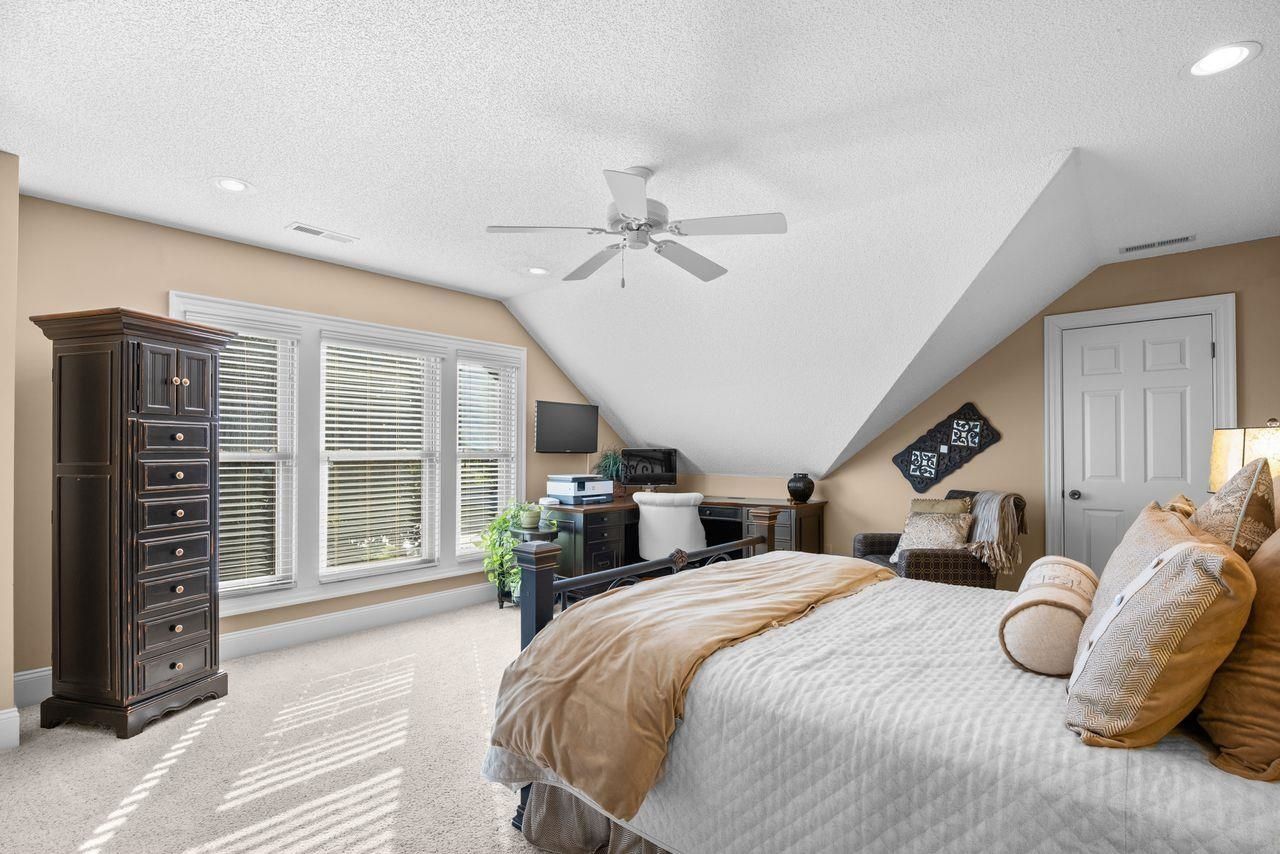 815 Bentley Ln. Photo 29
