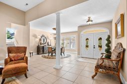 815 Bentley Ln. photo 4