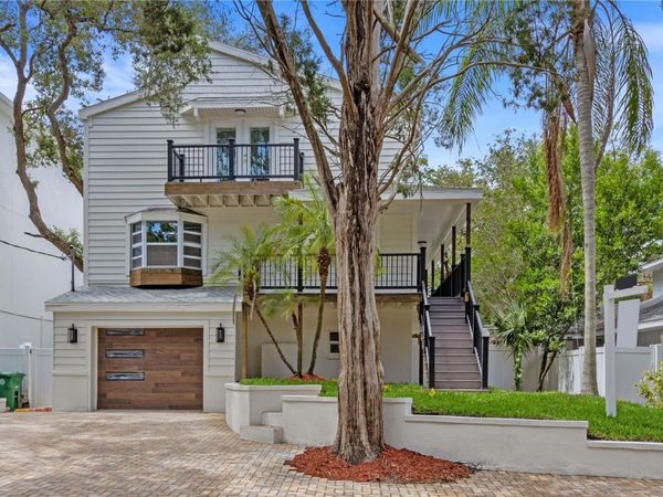 3232 W OAKELLAR AVENUE , TAMPA, FL 33611