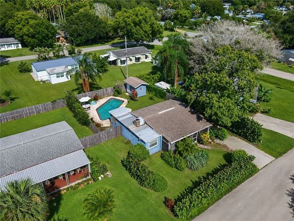 1381 3rd Court, Vero Beach, FL 32960