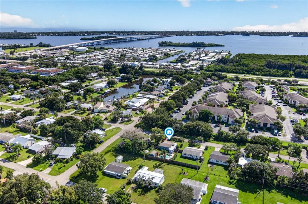 1381 3rd Court, Vero Beach, FL 32960 Photo