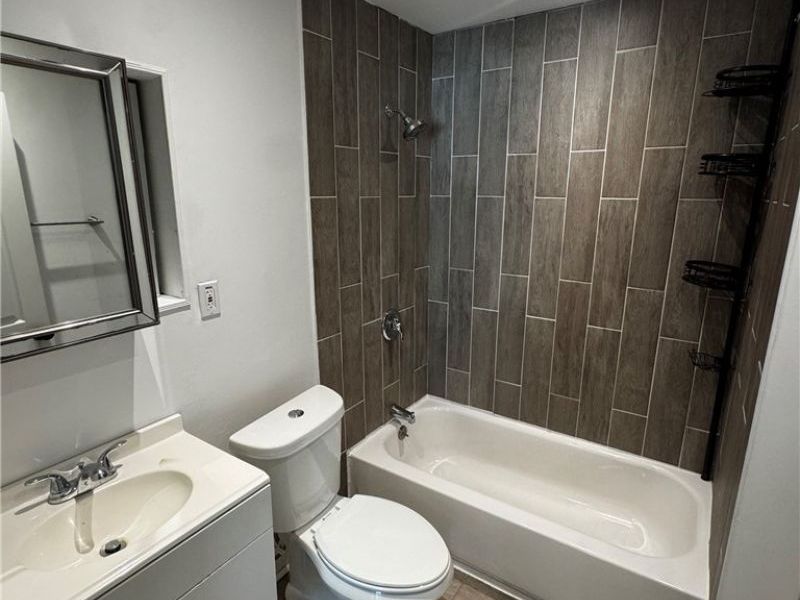 805 Rudyard Road, Cleveland, OH 44110 Photo 9