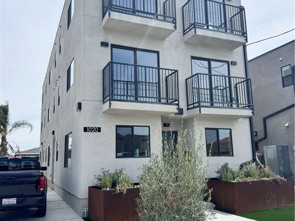 1020 Pioneer, Wilmington, CA 90744