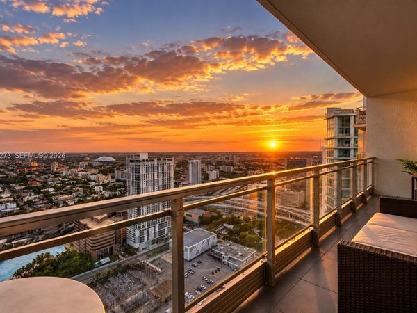 92 SW 3rd St , Unit 4407, Miami, FL 33130