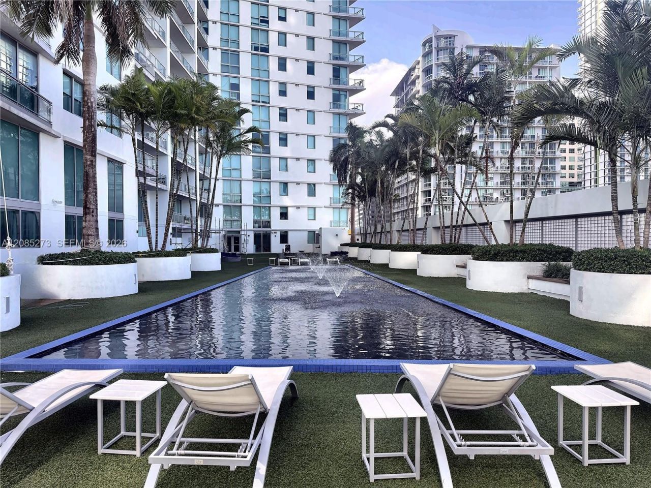 92 SW 3rd St, Unit 4407, Miami, FL 33130 Photo