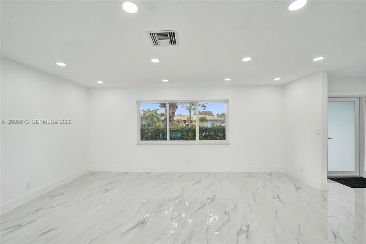 10601 NW 43rd Ct, Coral Springs, FL 33065 Photo