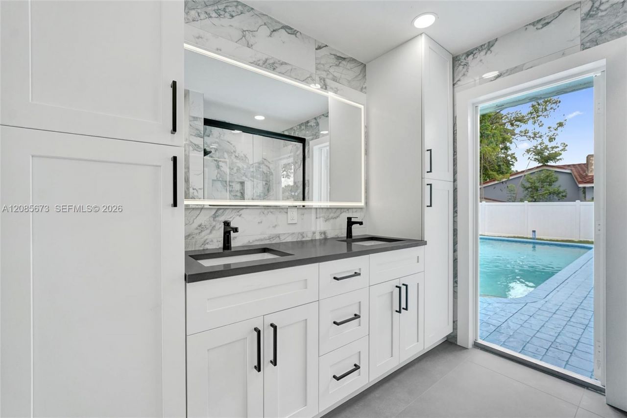 10601 NW 43rd Ct, Coral Springs, FL 33065 Photo