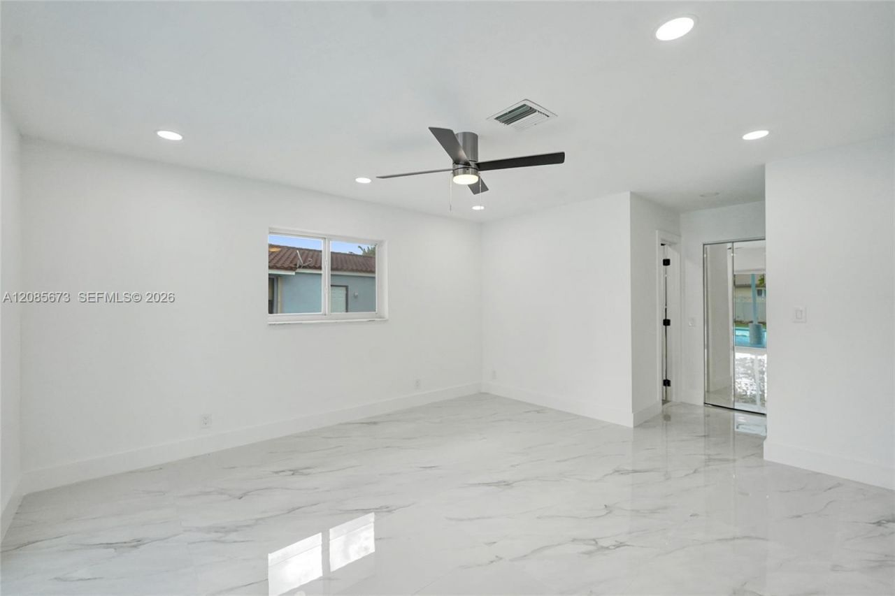 10601 NW 43rd Ct, Coral Springs, FL 33065 Photo